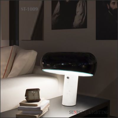 Snoopy marble base table lamp