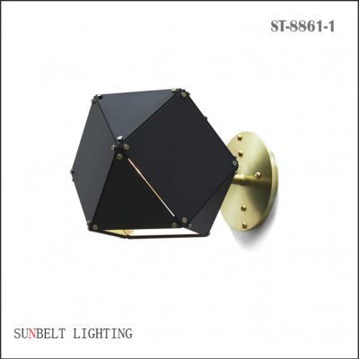 small box wall lamp